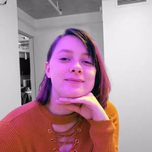 Meet your Posher, Chloe